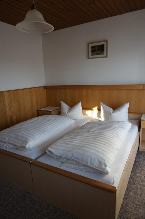 Pension-Metzgerei Hofer Inning am Holz ภายนอก รูปภาพ